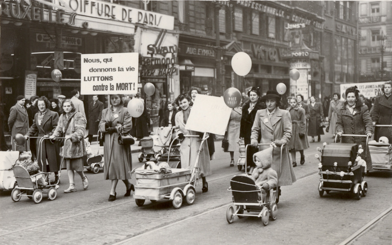Women's demonstration for peace, Brussels (Amsab-ISH)